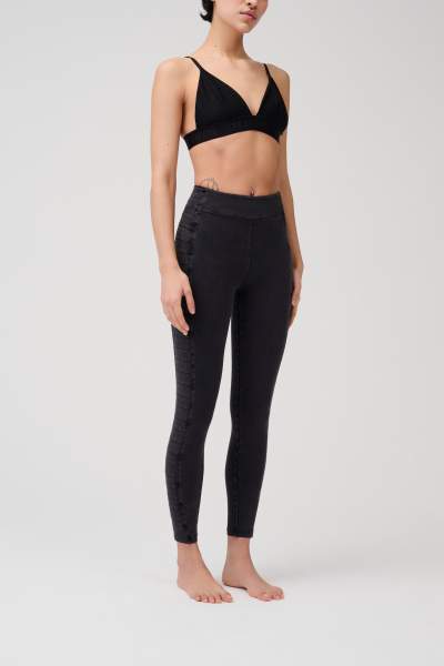 Denim Biker Leggings in der Farbe washed out black