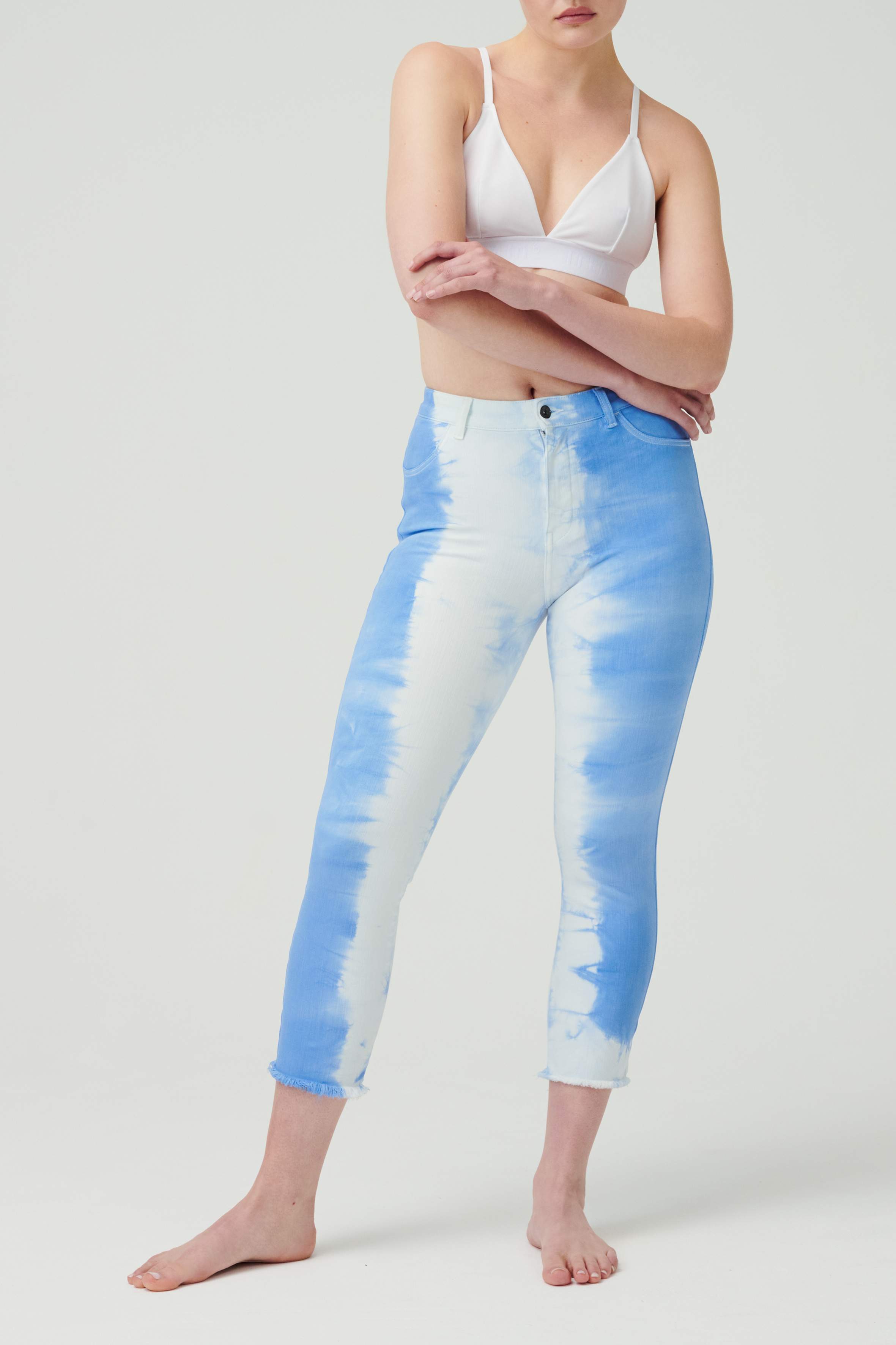 Item M6 Cropped High Rise Pants